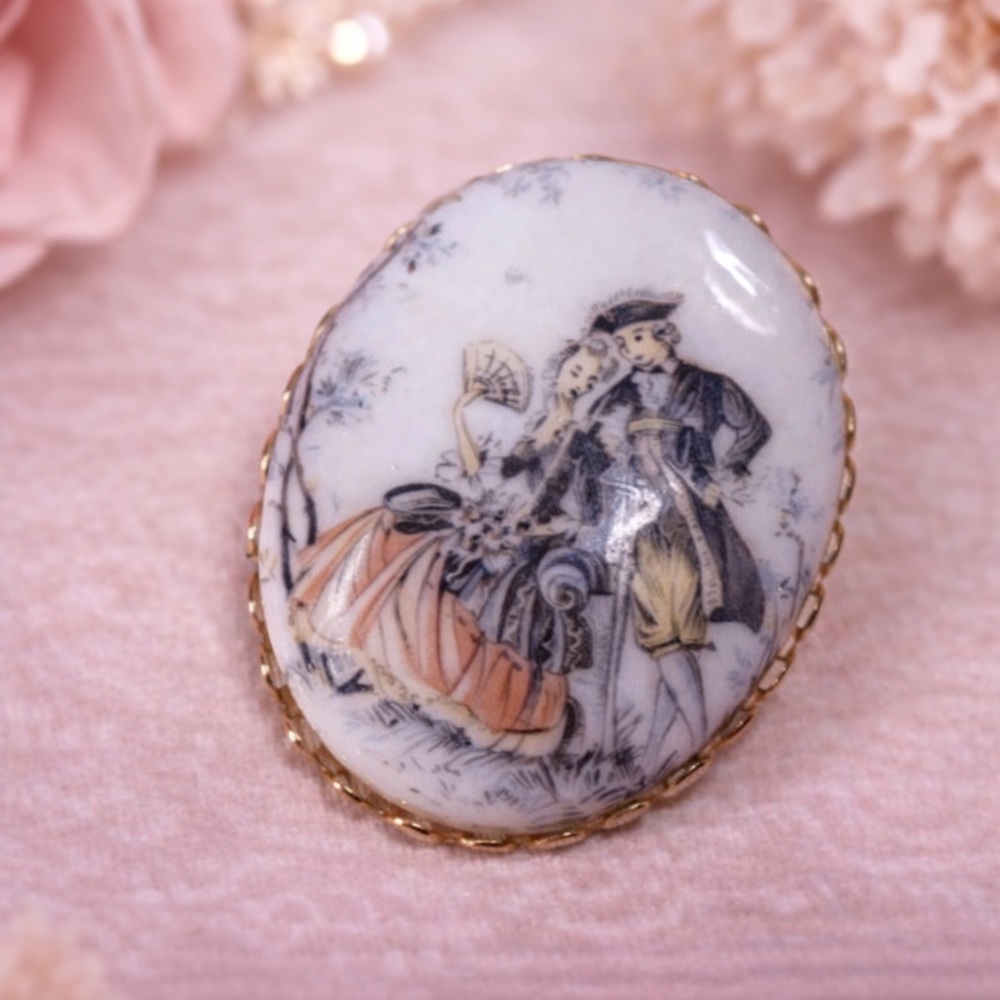 Vintage Porcelain Portrait Brooch Victorian Courting Couple Romantic Scene Pin